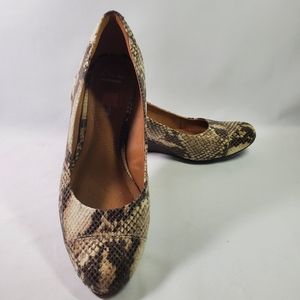 Clarks Collection Soft Cushion Wedge Pump Woman’s Sz 8